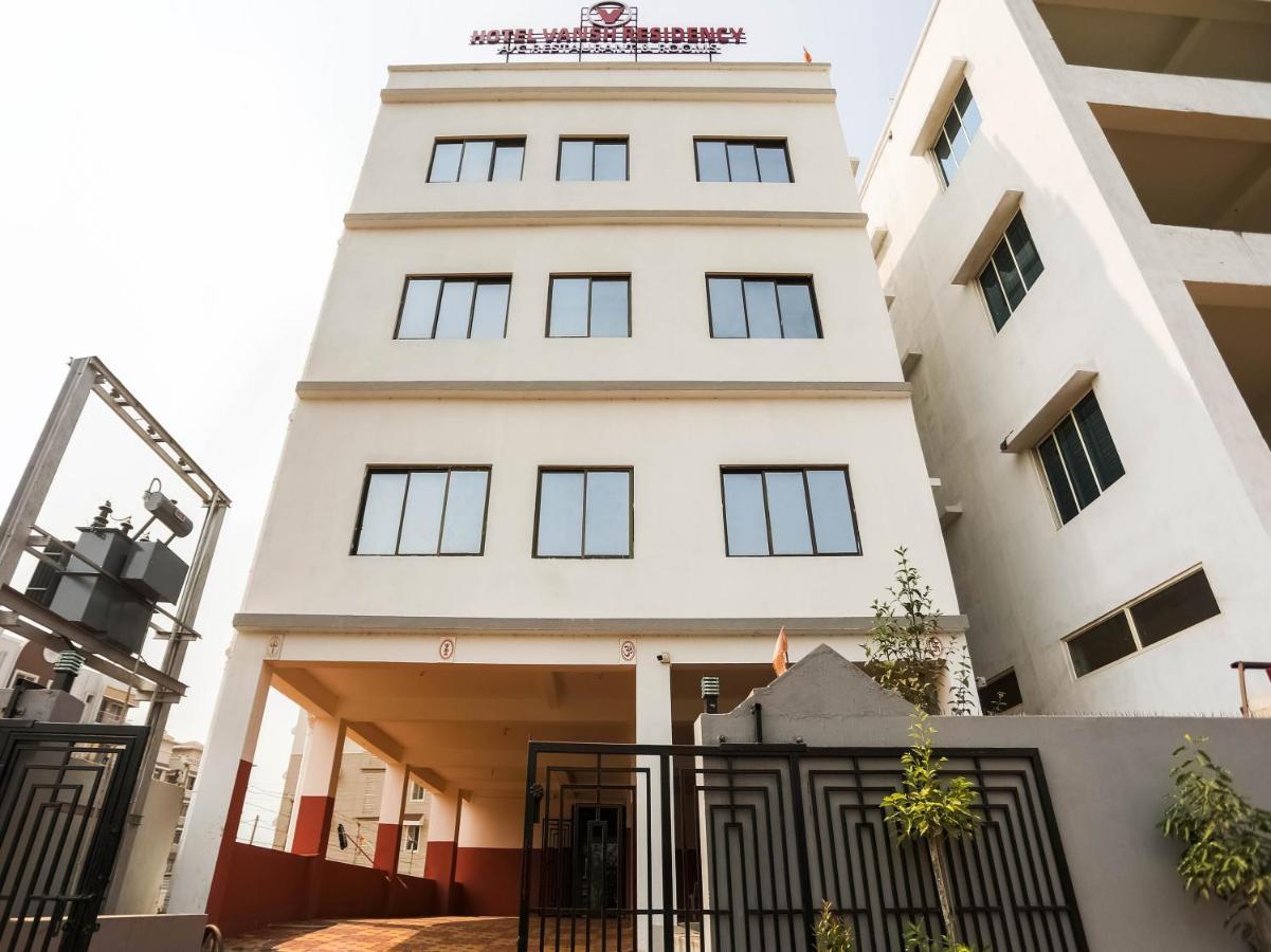Flagship 76560 Hotel Vanss Μπουμπάνεσβαρ Εξωτερικό φωτογραφία