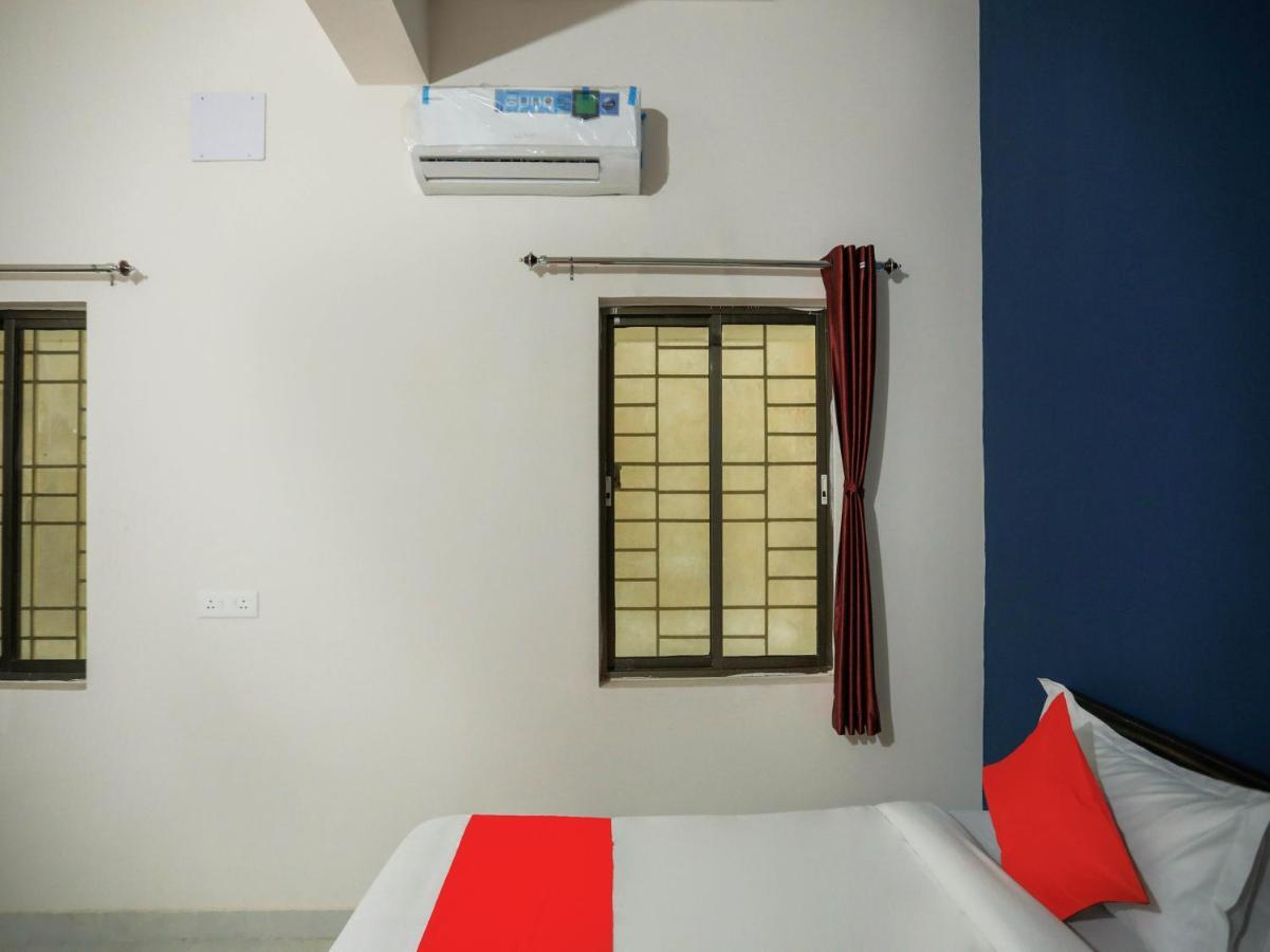 Flagship 76560 Hotel Vanss Μπουμπάνεσβαρ Εξωτερικό φωτογραφία
